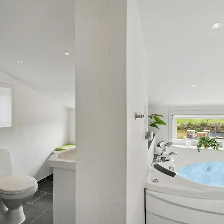 3 Bedroom Beautiful In Sæby
