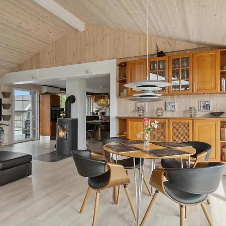 3 Bedroom Beautiful In